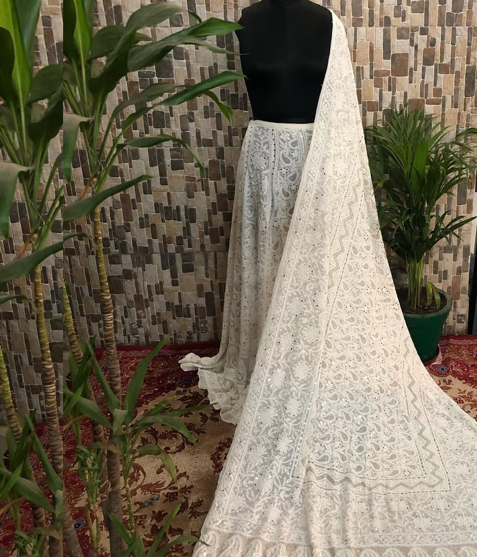 Exclusive Noor un Nisa lehenga set